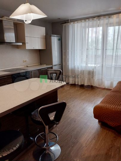 Аукцион: 2-к. квартира, 66,9 м², 2/10 эт.