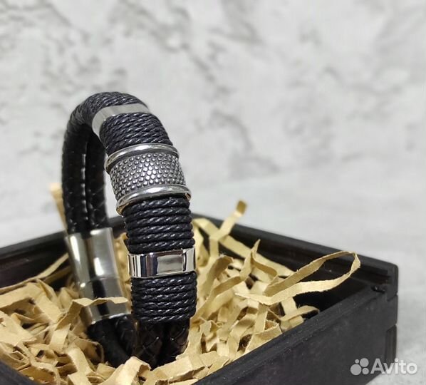 Браслет мужской кожаный черный с серебром