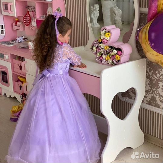 Туалетный столик Овал / Сердце