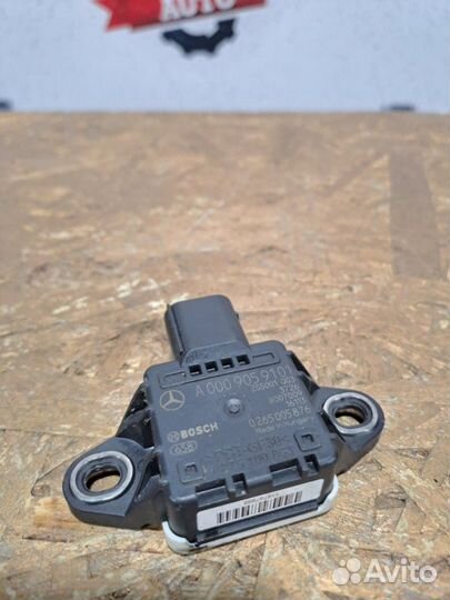 Датчик ускорения Mercedes Benz E Class W212 OM651