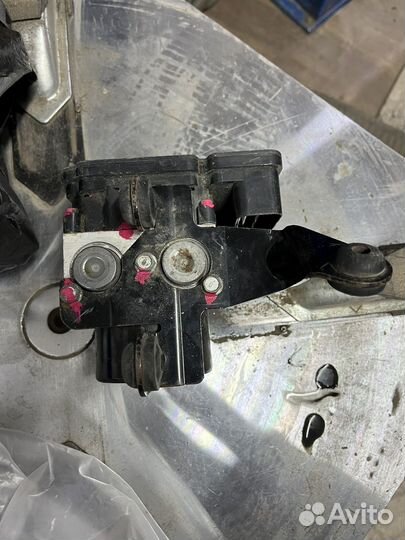 Блок абс mazda 3 bl