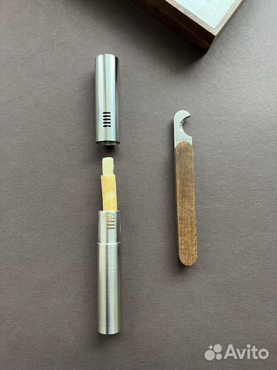 Сивакодержатель Zahra