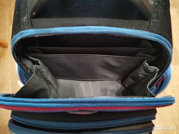 Рюкзак школьный ортопедический Hummingbird