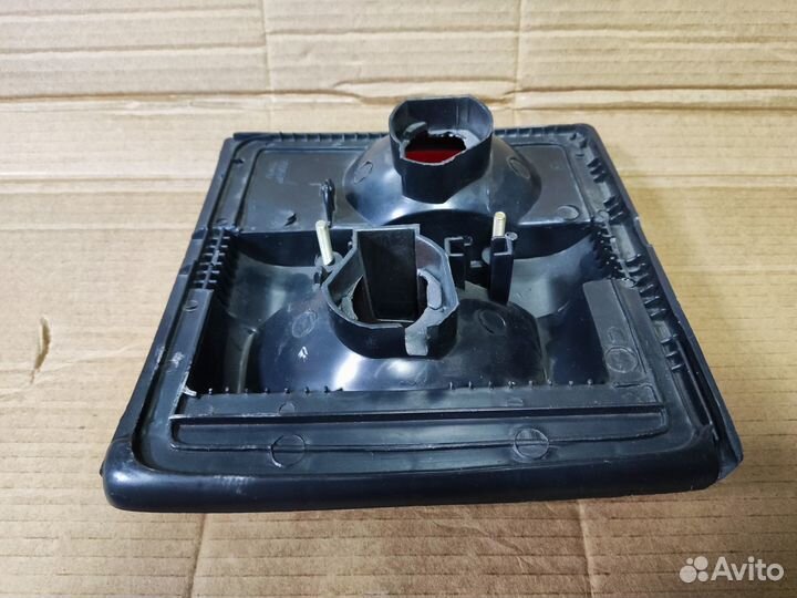 Фонарь задний внутренний левый Audi 100 c3 44