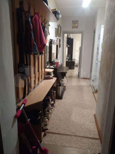 3-к. квартира, 60 м², 2/5 эт.