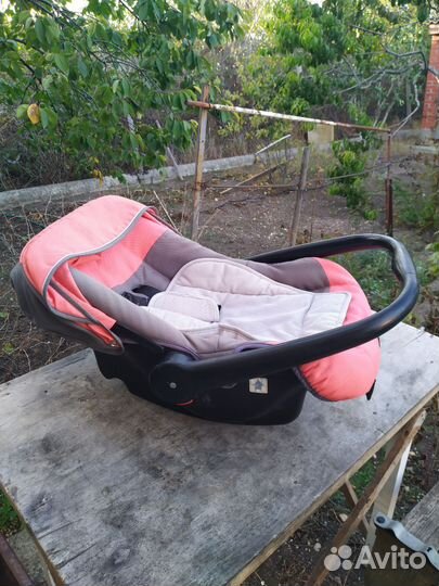 Переноска для детей в машину