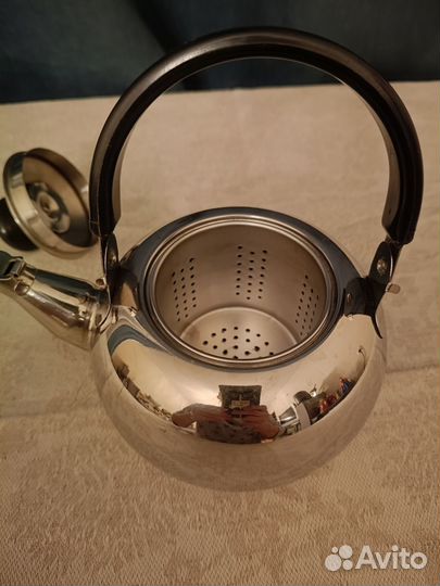 Чайник из нержавеющей стали