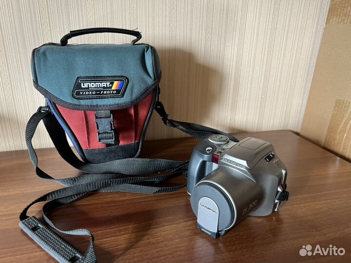 Фотоапарат Olympus iS-300