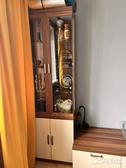 Шкаф в комнату/ гостиную