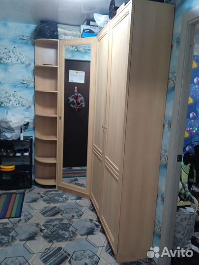 Шкаф угловой