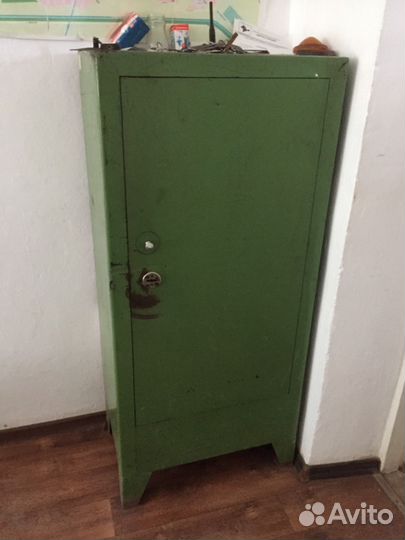 Сейф металлический