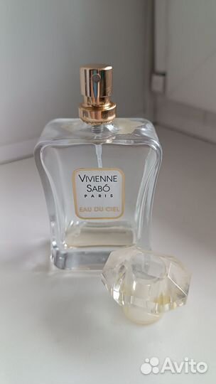 Флакон с остатками туалетной воды