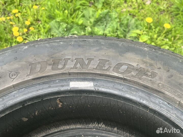 Dunlop Sport Maxx RT 235/55 R17