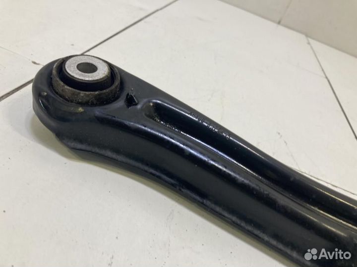 Рычаг задний поперечный правый Mercedes-Benz M-Cla