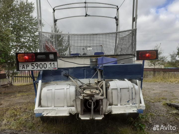 Водометный катер