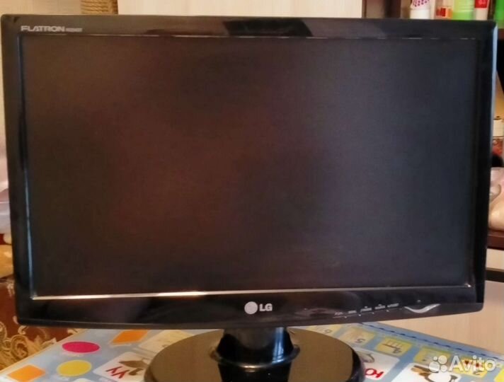 Монитор LG Flatron W2043T