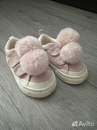 Кеды для девочки hm