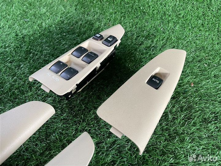 Блок управления стеклоподъемником Toyota Corolla