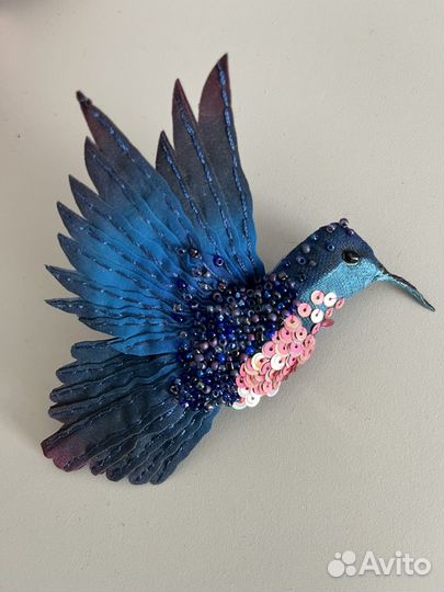 Брошь колибри