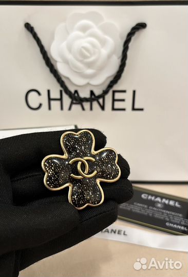 Chanel брошь Limited Edition cruise