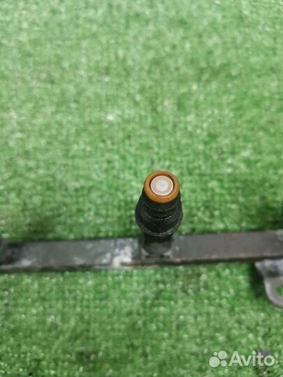 Топливная рейка Chevrolet Lacetti универсал 1.8