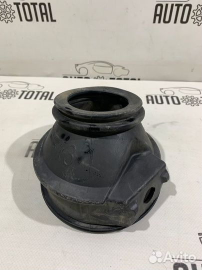 Уплотнитель горловины бензобака Toyota Corolla 150