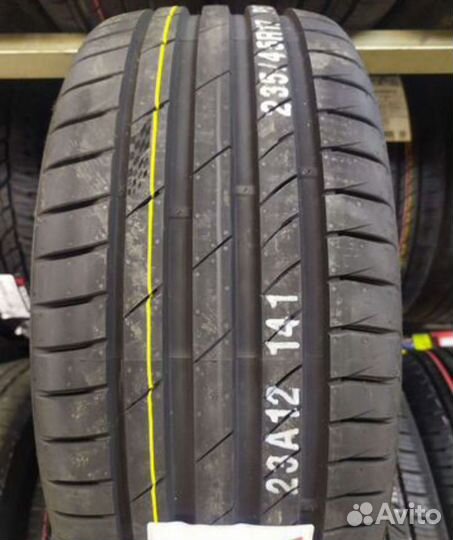 Kumho Ecsta PS71 205/65 R16