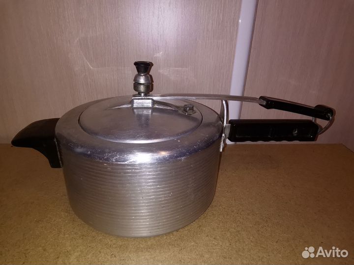 Кастрюля скороварка (4,5 литра)