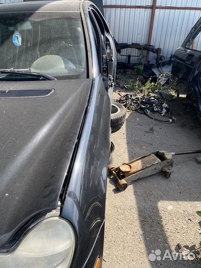 В разборе Mercedes C класс 203 2005год 2.6 бензин