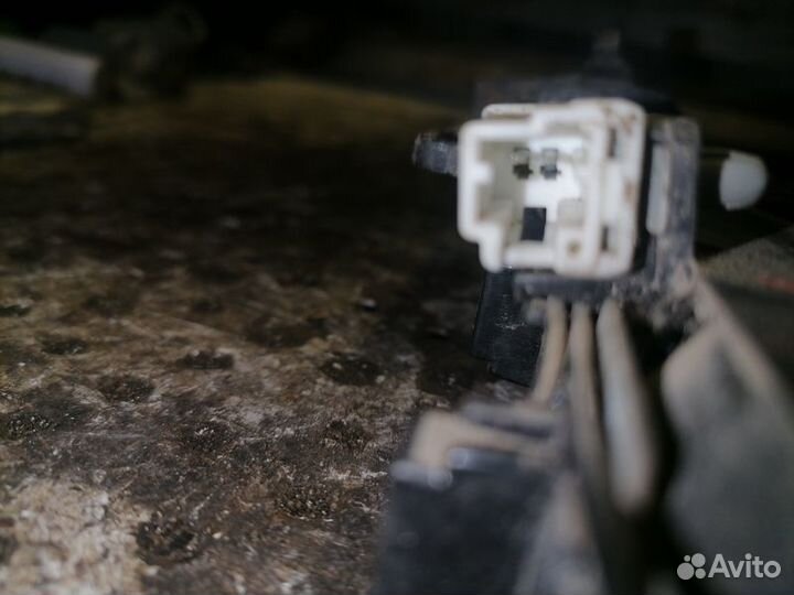 Стоп сигнал (дополнительный) Nissan X-Trail Т30