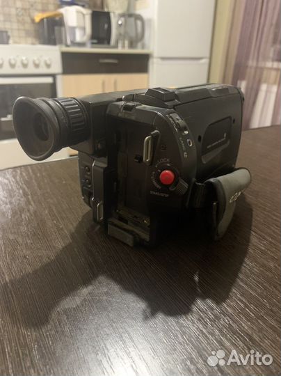 Видео камера sony CCD-TR425E, CCD-TR412E