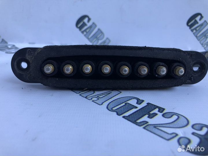 Доводчик дверей задний Mazda mpv