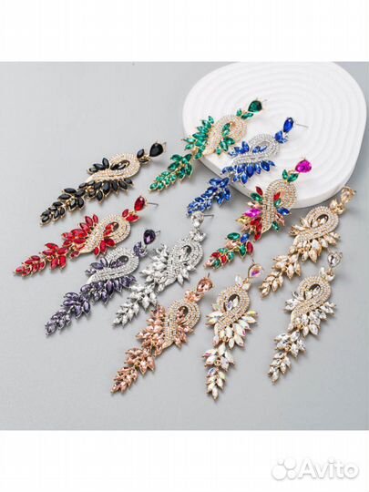 Серьги длинные с зелёными кристалами