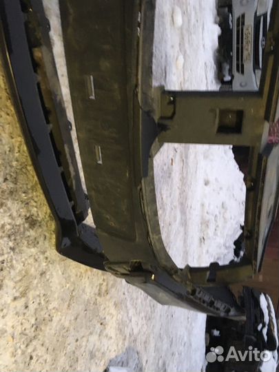 Передний бампер Лада X-RAY