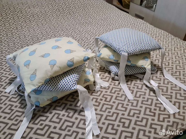 Бортики в кроватку