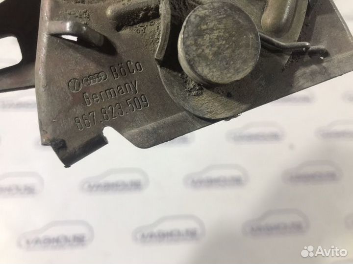 Замок капота Volkswagen Passat B3 1991
