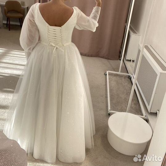 Свадебное платье 44 46 с блестками