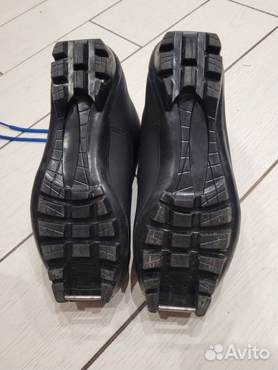 Лыжные ботинки 37 р