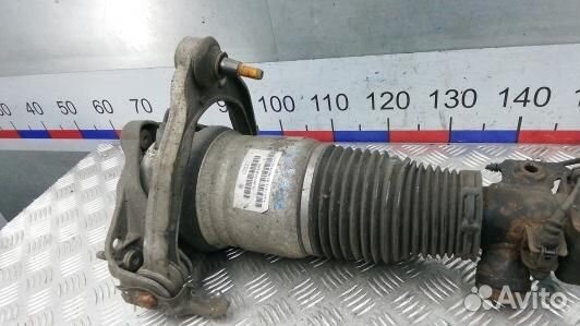 Стойка передняя правая audi Q7 (7UK03N501)