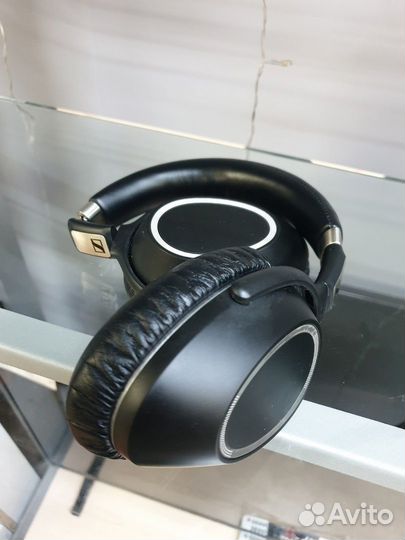 Беспроводные наушники Sennheiser PXC 550