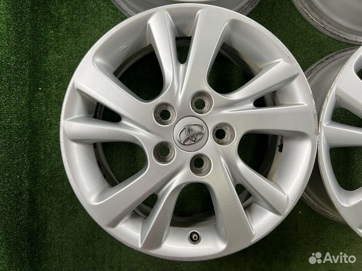 R16 Toyota оригинал 5х114,3 6,5JJ ET+45 цо60,1мм
