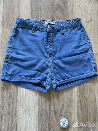 Шорты женские короткие
