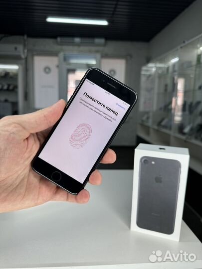 iPhone 7, 32 ГБ