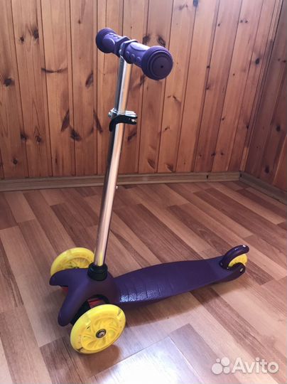 Самокат детский трехколесный