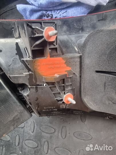 Фонарь задний правый Mersedes w212 дорест