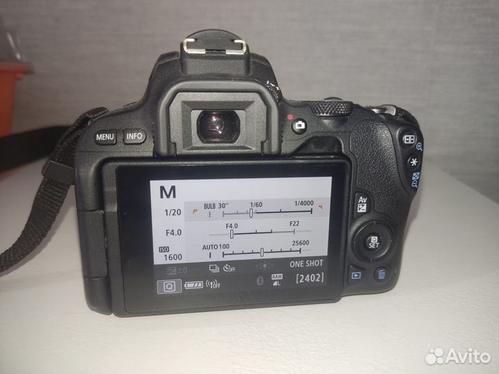 Фотоаппарат Canon EOS 200D EF-S 18-55 STM Kit