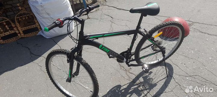 Продам велосипед 26 размер почтей новый