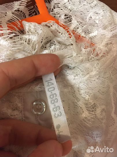 Продам школьную блузку на девочку