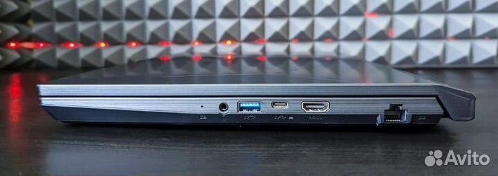 Msi bravo 15 (Ryzen 9 7940hs RTX 4060)