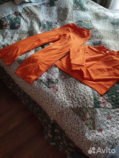 Костюмчик для девочки, рост 140, х/б, новый